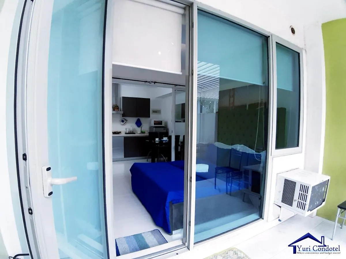 Azure Urban Resort residencias Manila