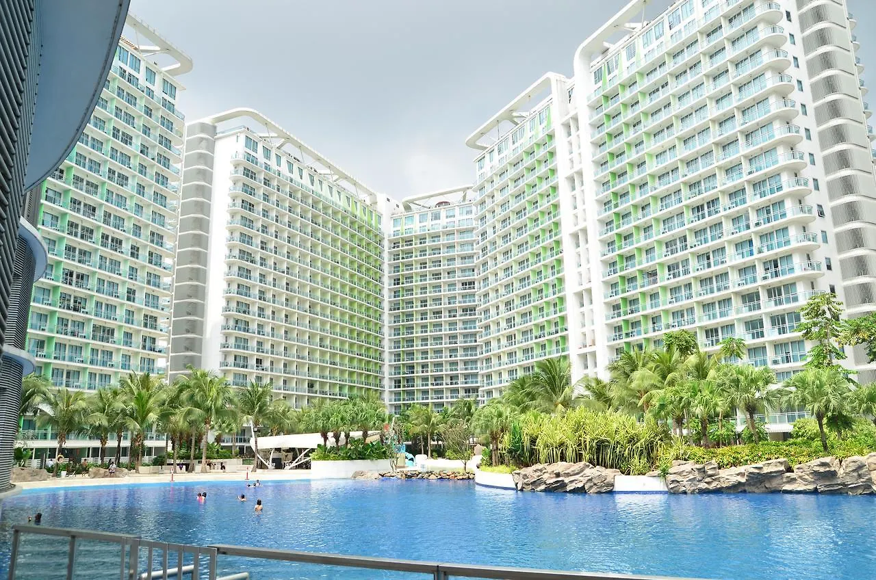 Azure Urban Resort residencias Manila 0*,  Filipinas